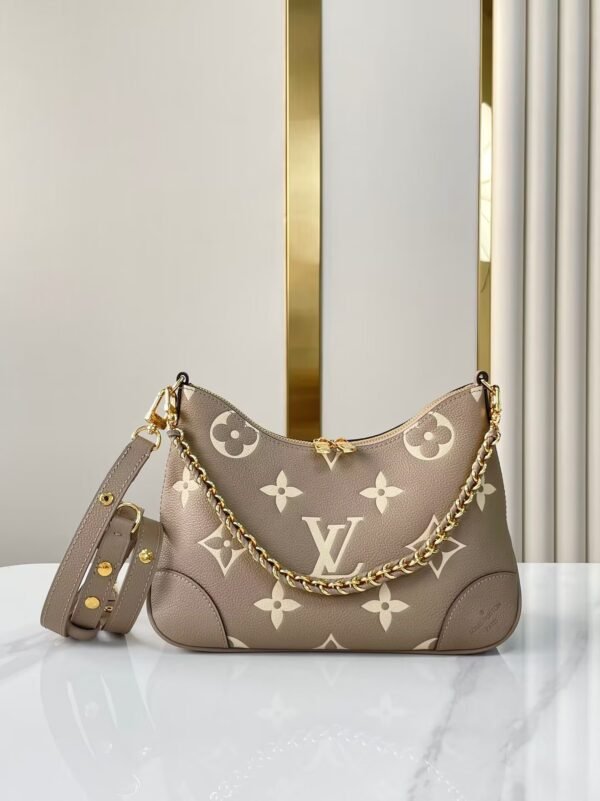 LOUIS VUITTON Boulogne M13224 elephant gray