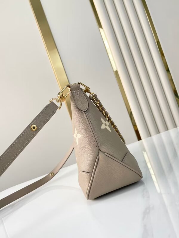 LOUIS VUITTON Boulogne M13224 elephant gray