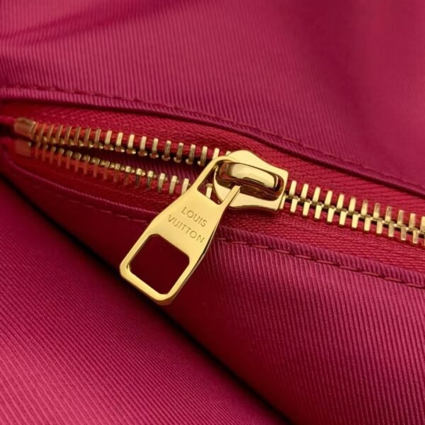 M43703 (9) Graceful MM M43703 red color lining