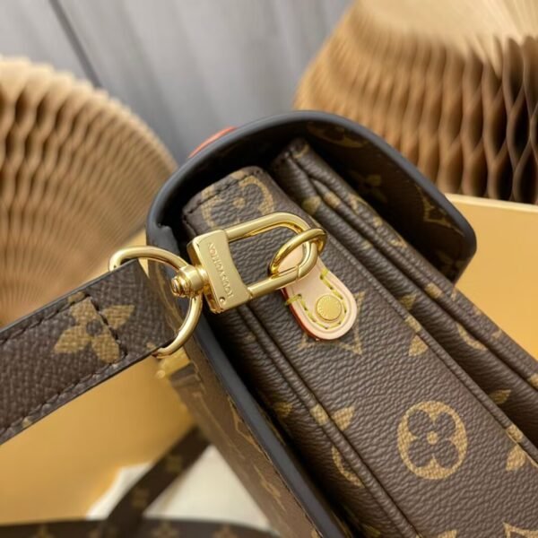 LOUIS VUITTON Pochette Métis M44875