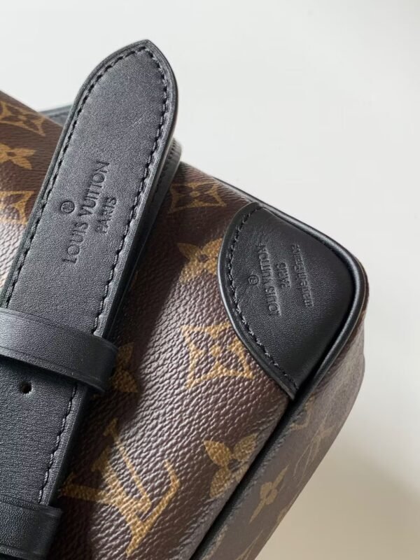 LOUIS VUITTON Odéon M45353