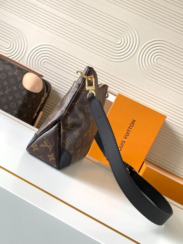 LOUIS VUITTON Odéon M45353