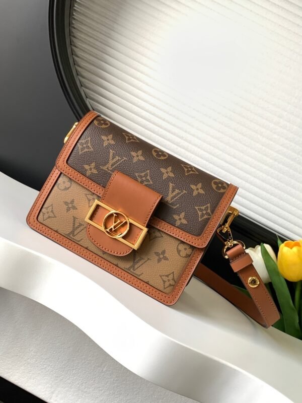 LOUIS VUITTON Dauphine Mini