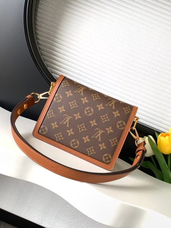 LOUIS VUITTON Dauphine Mini