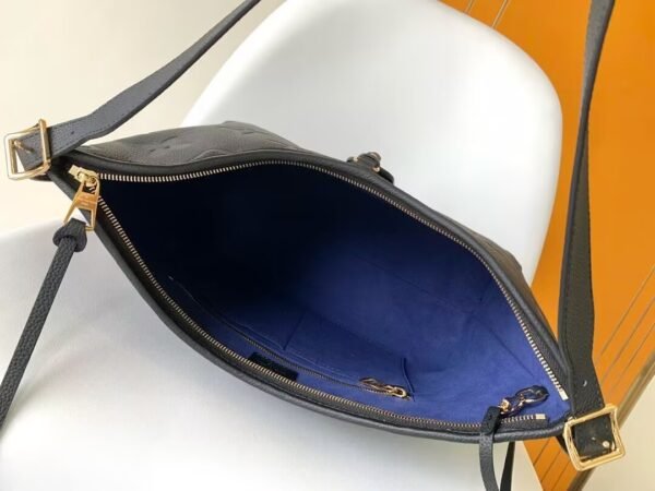 M46289 (8) LOUIS VUITTON CarryAll MM M46289