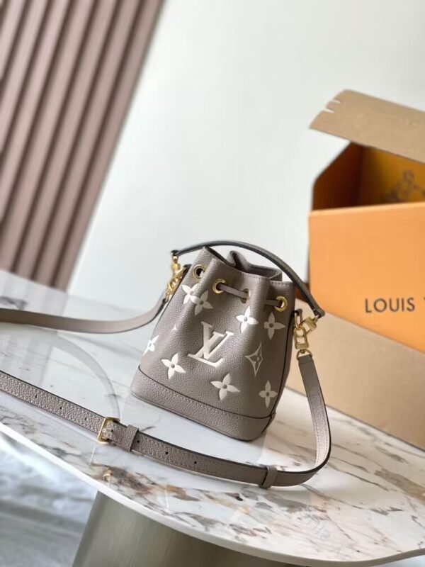 LOUIS VUITTON Nano Noé M46291