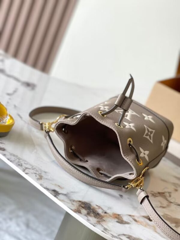 LOUIS VUITTON Nano Noé M46291