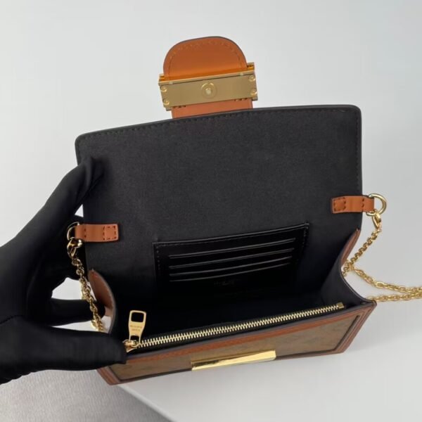 Dauphine Chain Wallet M68746