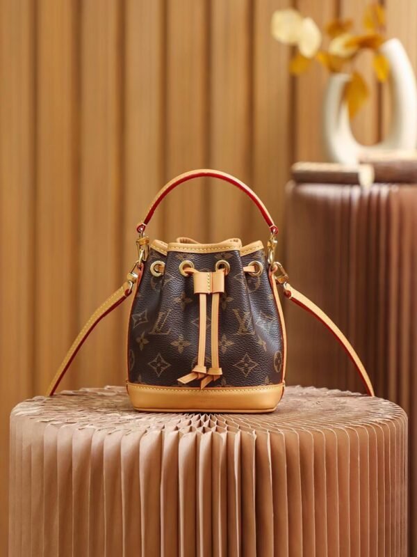 M81266 (1) LOUIS VUITTON Nano Noé M81266