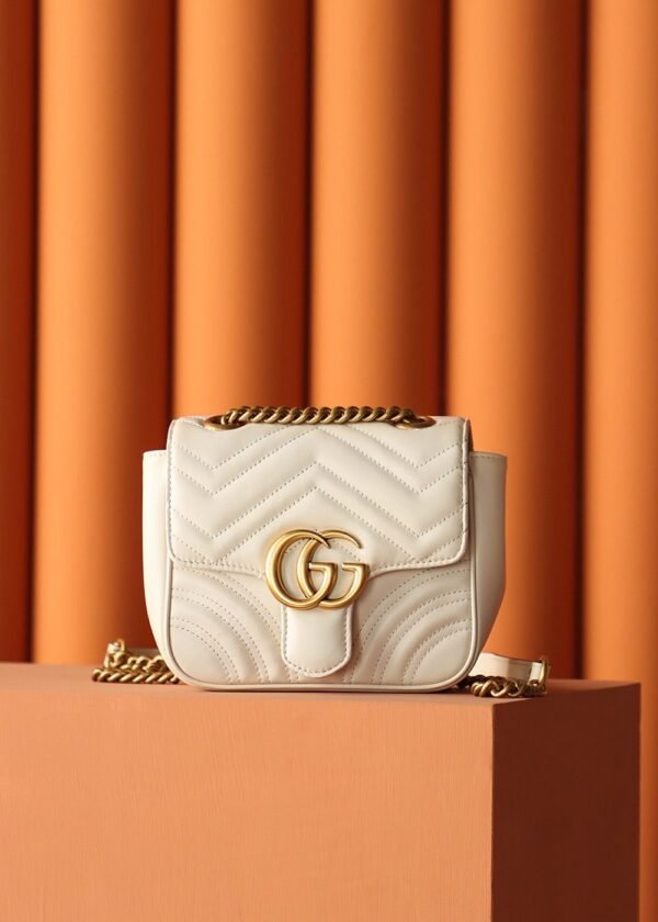 MARMONT 739682 白色 (1) GUCCI MARMONT MINI SHOULDER BAG