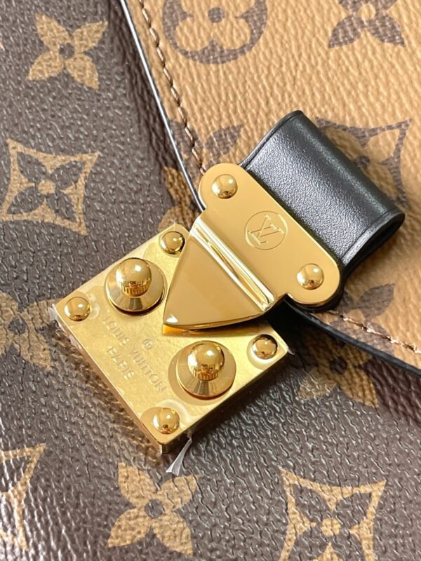 LOUIS VUITTON Pochette Métis M44876