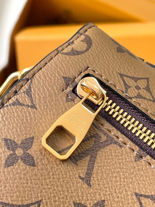 LOUIS VUITTON Pochette Métis M44876