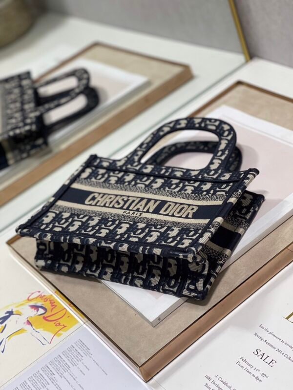 S5475ZRIW_M928 Dior Mini Book Tote