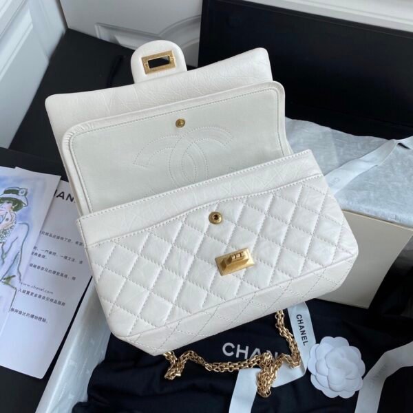 CHANEL 2.55 HANDBAG MEDIUM QUILTED CALFSKIN WHITE