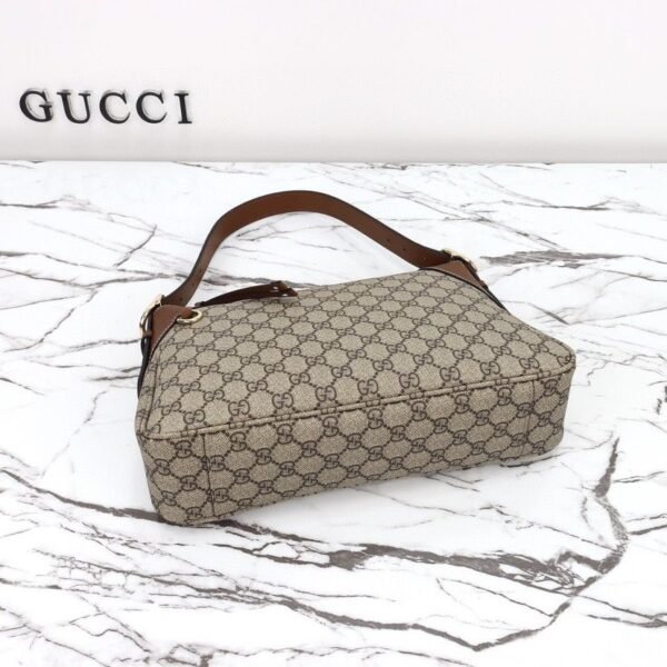 EMBLEM 棕色中号 815216 (4) GUCCI EMBLEM MEDIUM SHOULDER BAG 815216