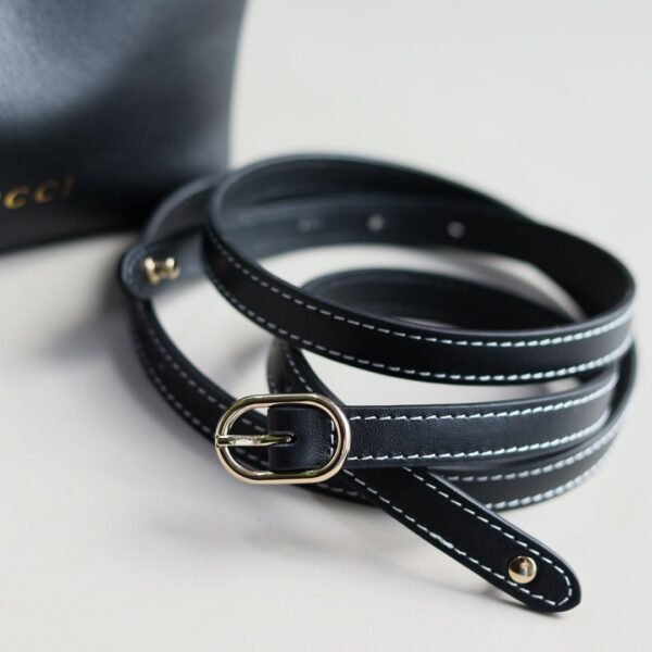 GUCCI EMBLEM MINI BUCKET BAG 815118