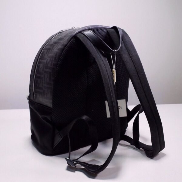 FENDI Diagonal背包 (5) FENDI Diagonal Backpack
