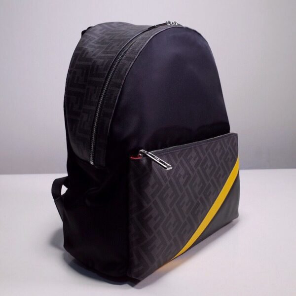 FENDI Diagonal背包 (6) FENDI Diagonal Backpack