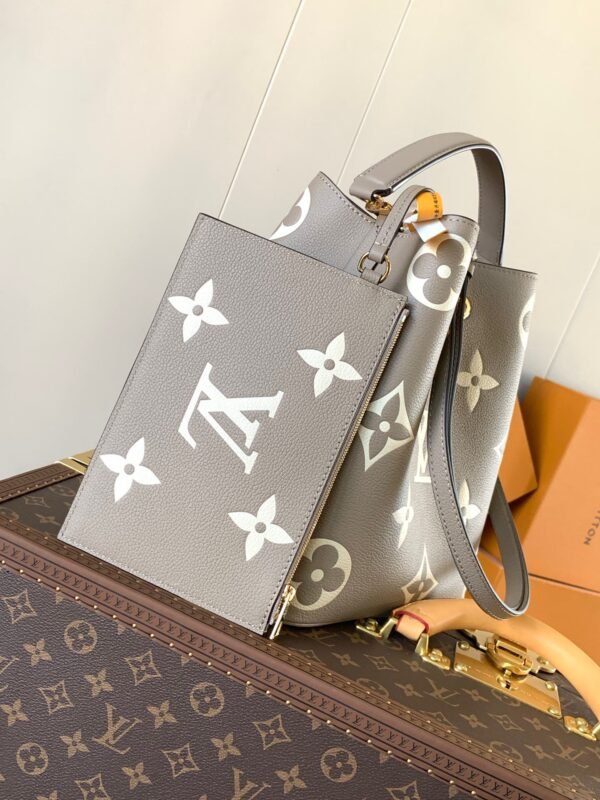 LOUIS VUITTON NéoNoé MM M45555