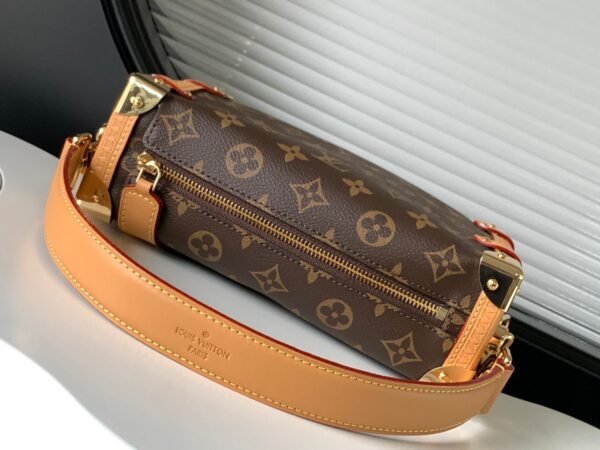 M46358 (5) LOUIS VUITTON Side Trunk M46358/M46815/M14513