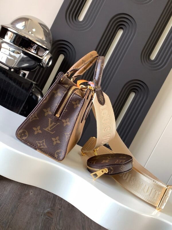 LOUIS VUITTON OnTheGo East West M46653