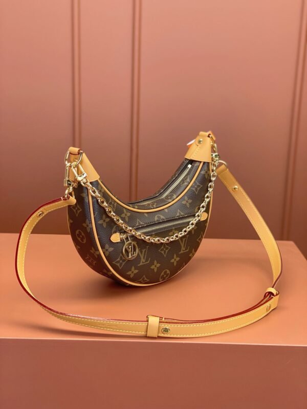 LOUIS VUITTON Loop BAG M81098/M24846