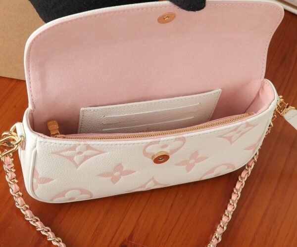 M83026 (2) LOUIS VUITTON Wallet on Chain Ivy M83026