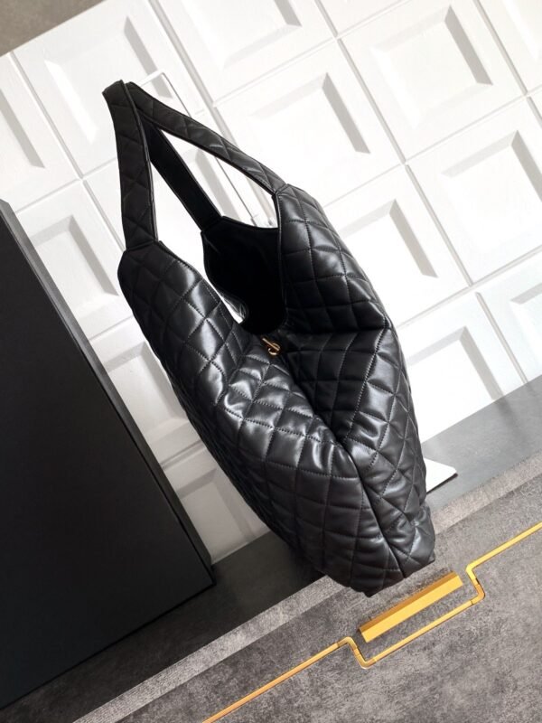 YSL ICARE MAXI SHOPPING BAG IN QUILTED LAMBSKIN