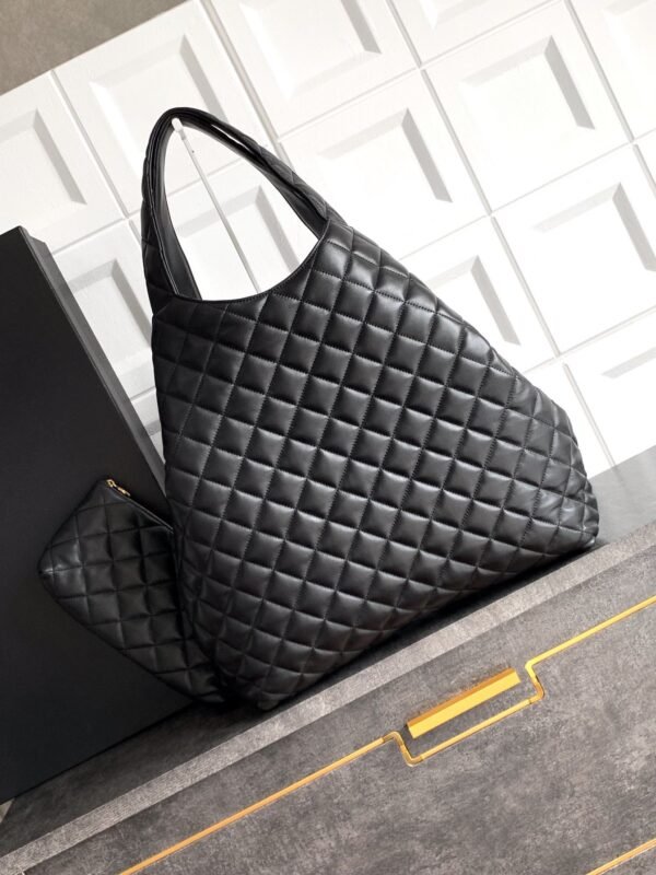 YSL ICARE MAXI SHOPPING BAG IN QUILTED LAMBSKIN