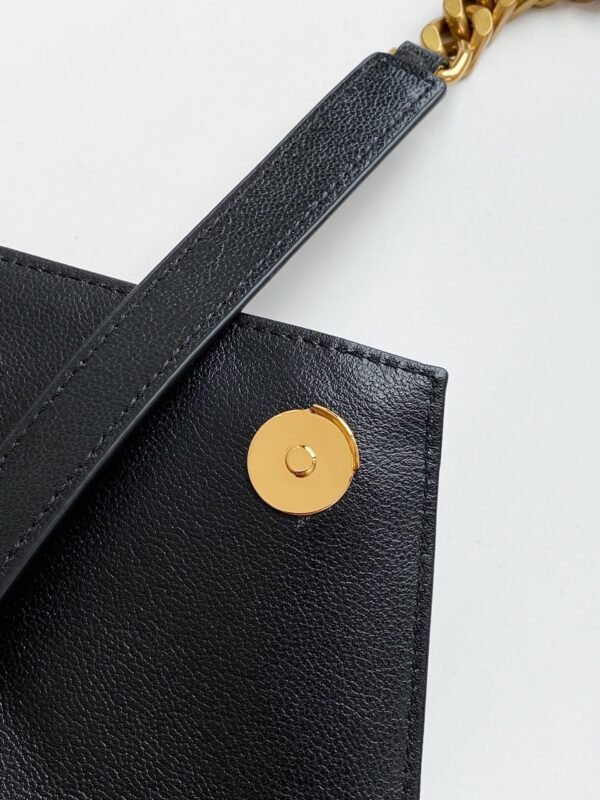 YSL 邮差包 黑色 (5) YSL COLLÈGE MEDIUM IN QUILTED LEATHER