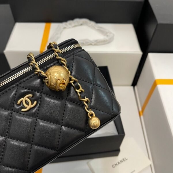 chanel 金秋盒子包 黑色 (2) Chanel Spring/Summer Large Gold Bead Box Bag