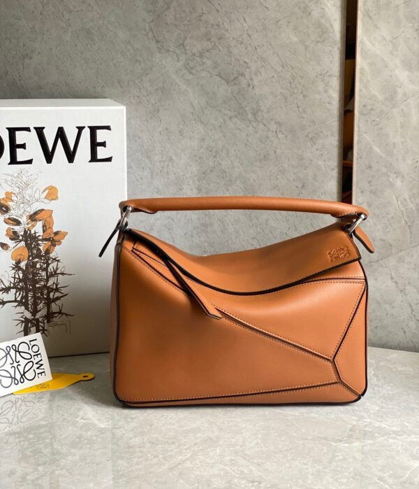loewe Puzzle 中号 棕色 (3) LOEWE Medium Classic Puzzle Bag in Cowhide