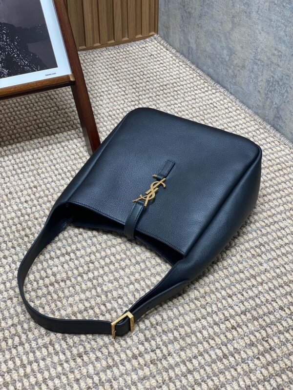 ysl LE5À7 小号黑色 (8) YSL LE 5 À 7 SUPPLE SMALL IN GRAINED LEATHER