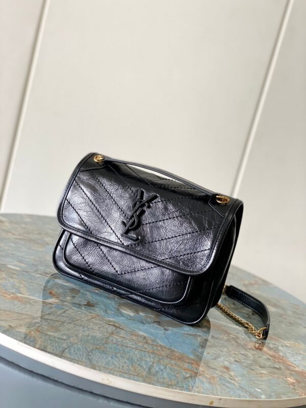 A YSL NIKI vintage leather BABY bag