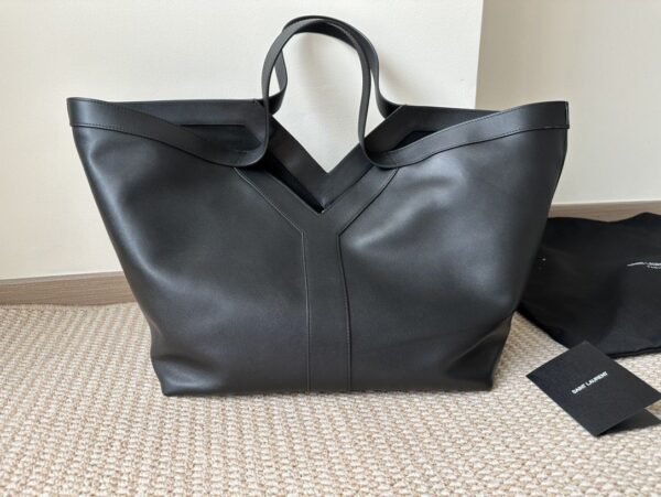 ysl Y托特包 黑色 (1) YSL Y TOTE IN LEATHER