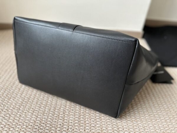 ysl Y托特包 黑色 (9) YSL Y TOTE IN LEATHER