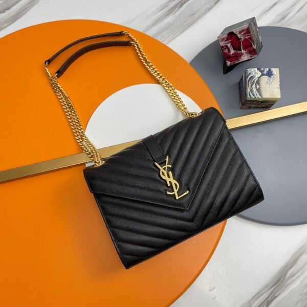 YSL ENVELOPE IN QUILTED GRAIN DE POUDRE EMBOSSED LEATHER BAG