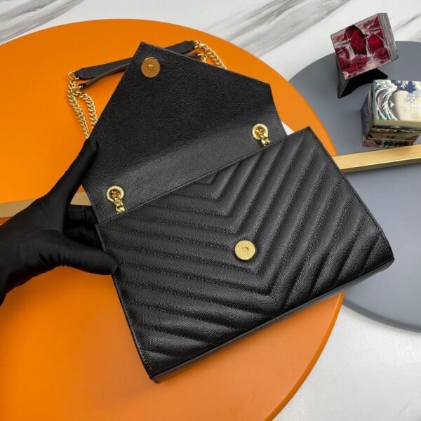 YSL ENVELOPE IN QUILTED GRAIN DE POUDRE EMBOSSED LEATHER BAG