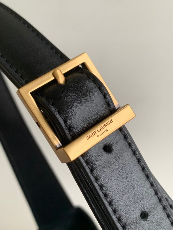 YSL LE 5 À 7 IN SMOOTH LEATHER