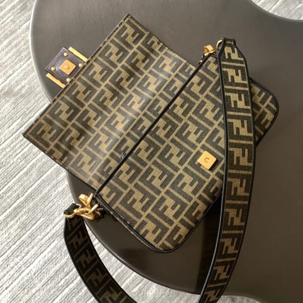 FENDI Baguette Brown FF jacquard fabric bag