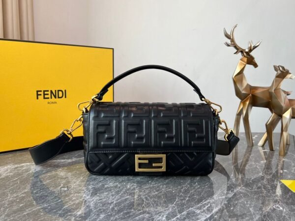 FENDI Baguette Black leather bag