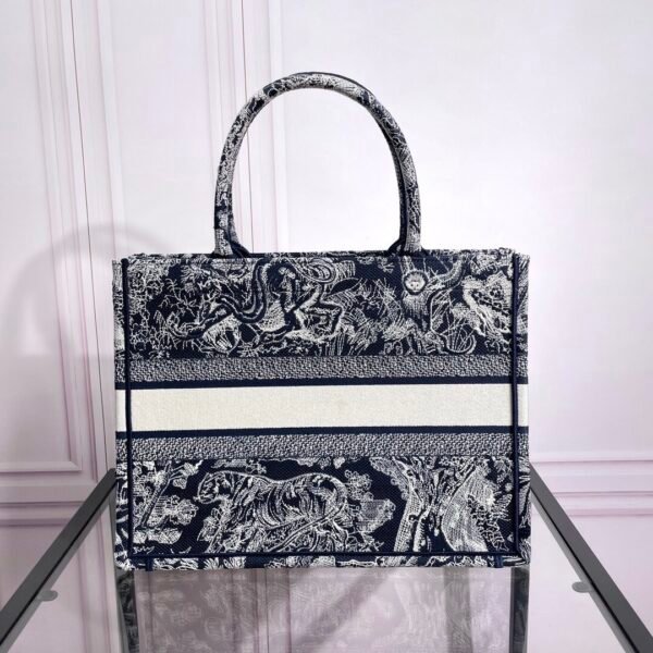 Medium Dior Tote Bag Jouy print embroidery