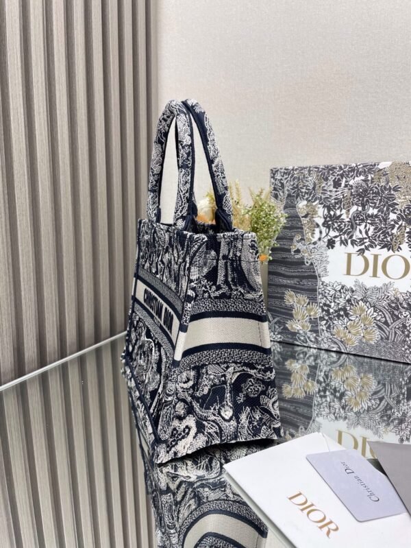 Small Dior Tote Bag Jouy print embroidery