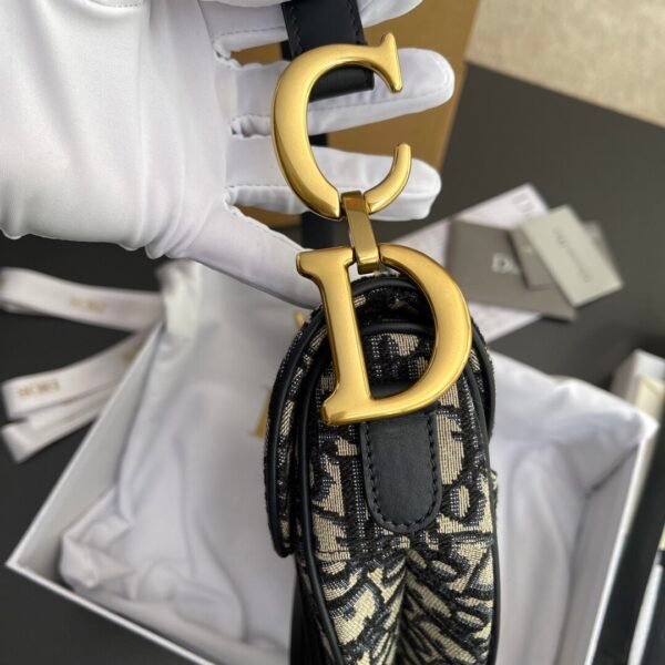 M0455CTZQ_M928 Dior Saddle Bag with Strap