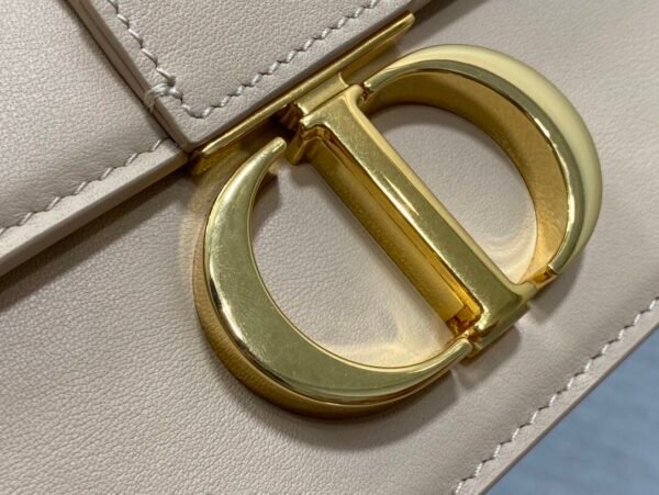 迪奥Montaigne 小号 杏色牛皮 (2) DIOR 30 Montaigne East-West Bag with Chain Apricot color