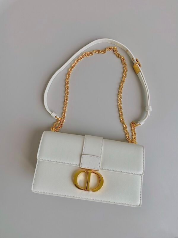 迪奥Montaigne 小号 白色牛皮 (3) DIOR 30 Montaigne East-West Bag with Chain white