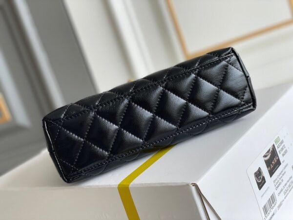 CHANEL KELLY SHOPPING BAG SHINY AGED CALFSKIN & GOLD HARDWARE