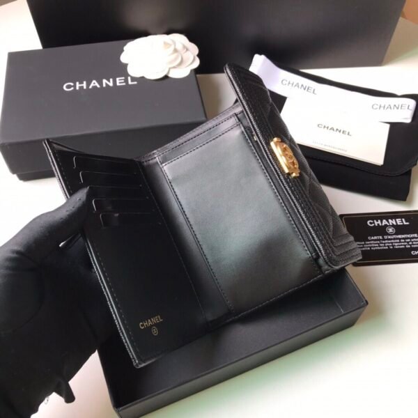 香奈儿 leboy 黑金牛皮 (4) CHANEL leboy medium trifold wallet