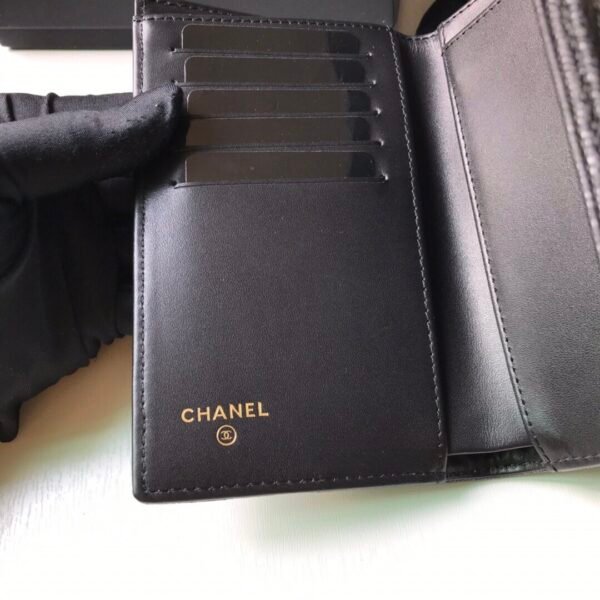 香奈儿 leboy 黑金牛皮 (5) CHANEL leboy medium trifold wallet