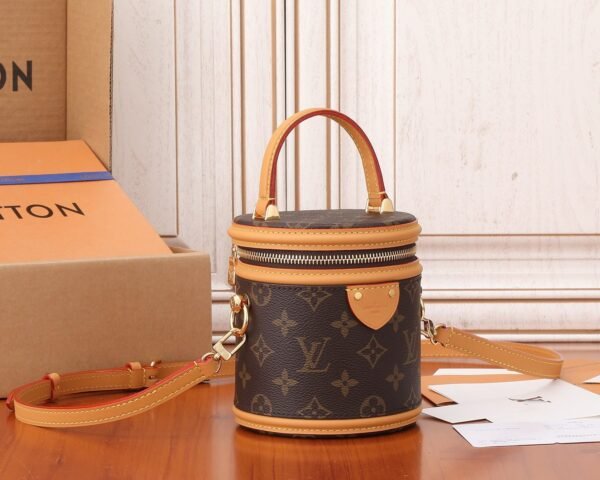 M82952 Nano Cannes (5) LV Nano Cannes M82952